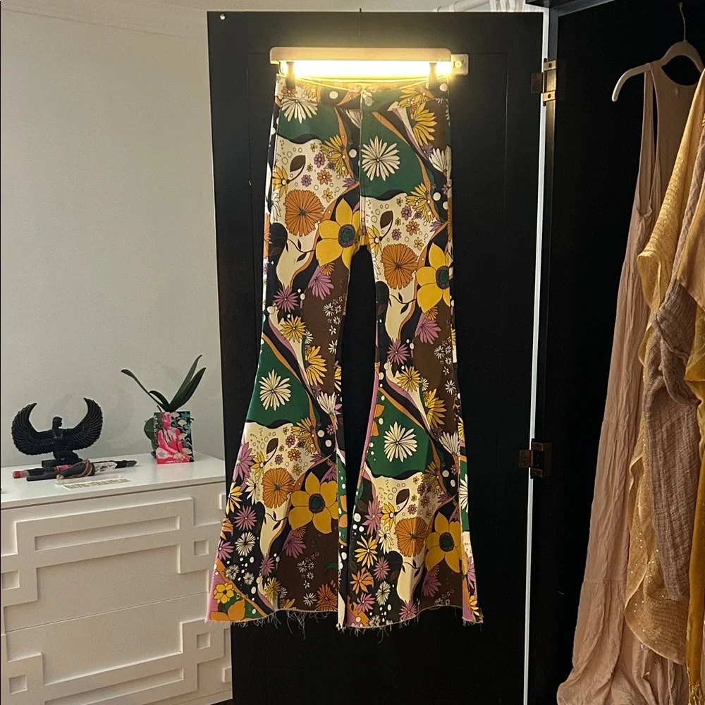 RARE Free People Float On Flair Floral Hippie Bellbottom - Picture 3 of 9